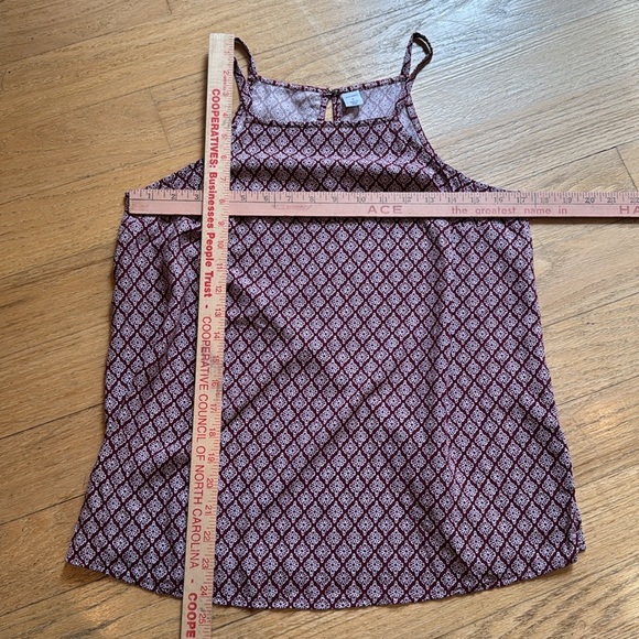 Old navy tank top - Picture 6 of 8